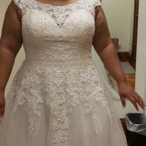 Wedding dress
